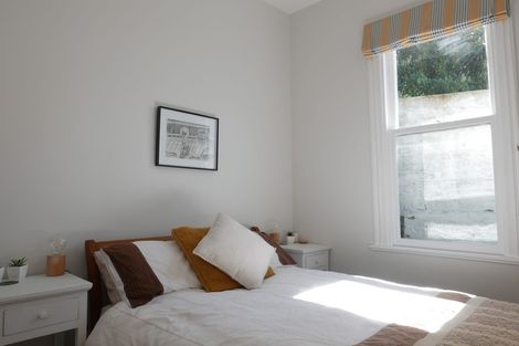 Photo of property in 22 Sugarloaf Road, Brooklyn, Wellington, 6021