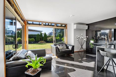 Photo of property in 299 Oceanbeach Road, Mount Maunganui, 3116