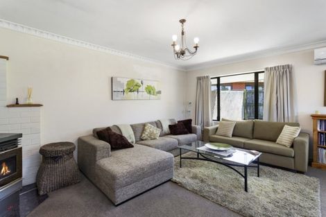 Photo of property in 13 Harewood Road, Oxford, 7430