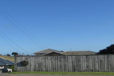 Photo of property in 28 Martin Road, Paraparaumu Beach, Paraparaumu, 5032