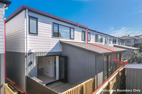 Photo of property in 25c Oteha Valley Road, Northcross, Auckland, 0632