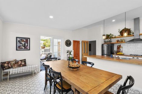 Photo of property in 24 Albert Street, Saint Clair, Dunedin, 9012