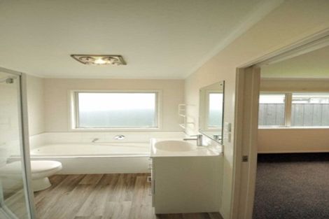 Photo of property in 21 Ragley Way, Rolleston, 7615