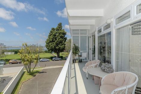 Photo of property in 3/22 Cliff Road, Tauranga, 3110