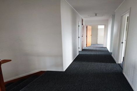 Photo of property in 12 Meadowvale Avenue, Forrest Hill, Auckland, 0620