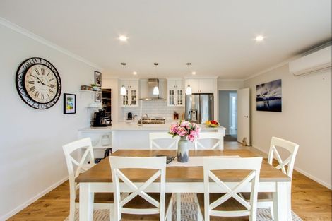 Photo of property in 9 Aparima Place, Awatoto, Napier, 4110