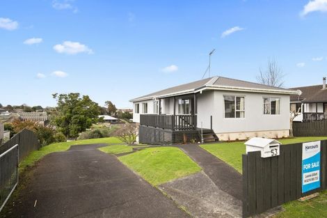 Photo of property in 53 Edgewater Parade, Waiuku, 2123
