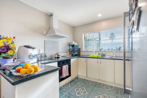 Photo of property in 151 Naylors Drive, Mangere, Auckland, 2022