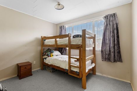 Photo of property in 2 Caesar Street, Stratford, 4332