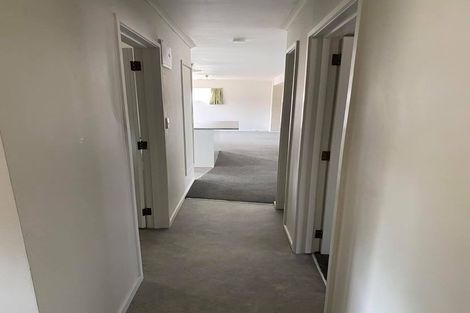 Photo of property in 72a Borich Road, Sunnyvale, Auckland, 0612