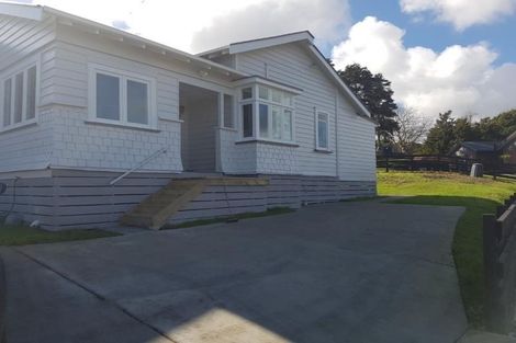Photo of property in 11 Trosk Place, Waiuku, 2123