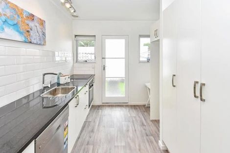 Photo of property in 5/97 Coronation Road, Papatoetoe, Auckland, 2025