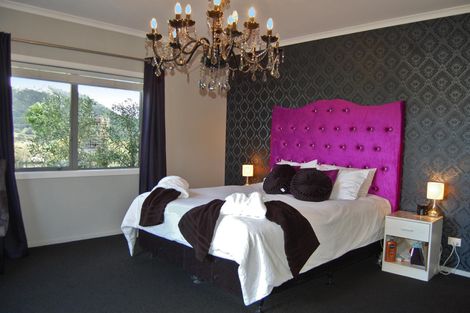 Photo of property in 7 Mountain Road, Kaiwaka, Maungaturoto, 0587