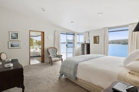 Photo of property in 28 Molyneux Close, Whitby, Porirua, 5024