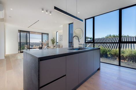 Photo of property in 12a Kowhai Road, Campbells Bay, Auckland, 0630