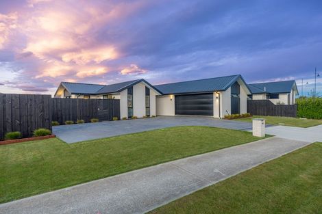 Photo of property in 81 Tiritiri Moana Drive, Pegasus, 7612