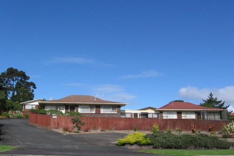 Photo of property in 5/9 Evans Road, Glen Eden, Auckland, 0602