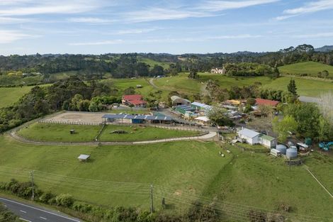Photo of property in 308 Henderson Valley Road, Henderson Valley, Auckland, 0612