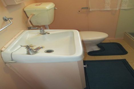 Photo of property in 3 Kiwi Court, Roslyn, Palmerston North, 4414