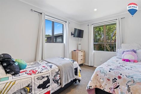 Photo of property in 17 Norton Park Avenue, Fairfield, Lower Hutt, 5011