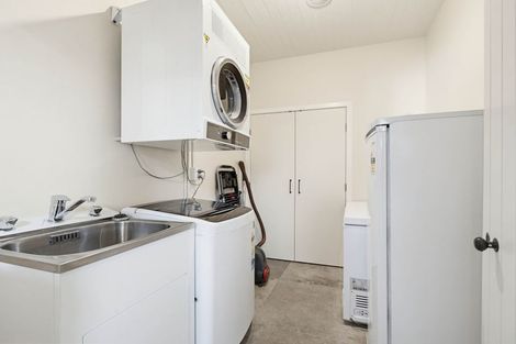Photo of property in 3 Alan Street, Palmerston North, 4414