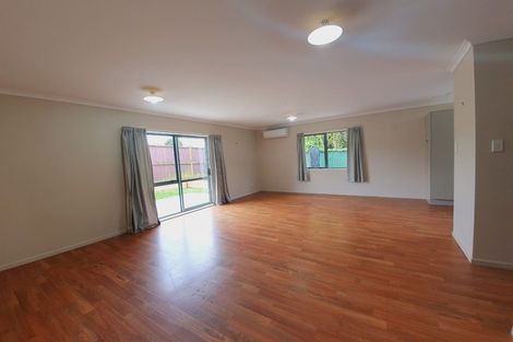 Photo of property in 13 Hooper Avenue, Pukekohe, 2120