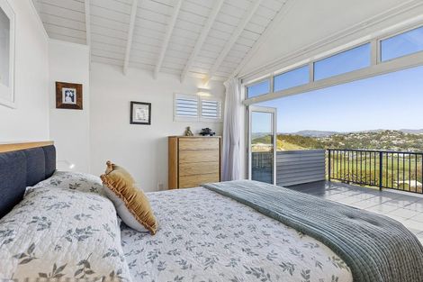 Photo of property in 14 Corlett Road, Plimmerton, Porirua, 5026