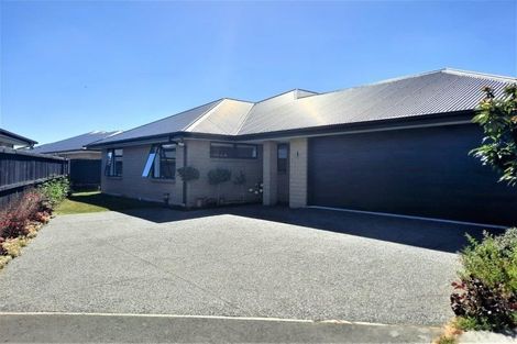 Photo of property in 43 Hayson Drive, Kaiapoi, 7630