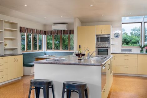 Photo of property in 15 Jellicoe Street, Greytown, 5712