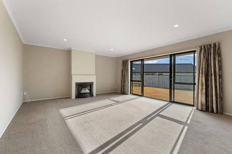 Photo of property in 2 Varsity Heights, Fitzherbert, Palmerston North, 4410