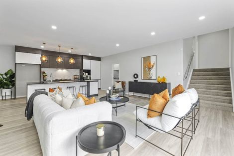 Photo of property in 27 Surf View Crescent, Red Beach, 0932