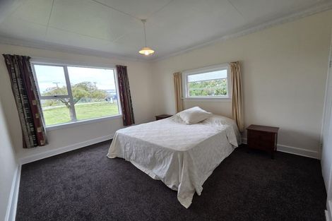 Photo of property in 35 Factory Road, Paretai, Balclutha, 9271