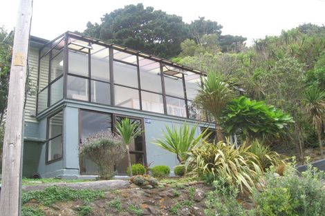 Photo of property in 137 Houghton Bay Road, Houghton Bay, Wellington, 6023