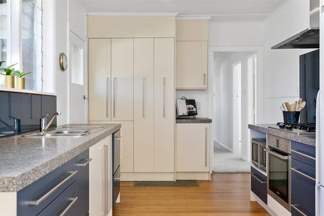 Photo of property in 1 Henry Hill Road, Taupo, 3330