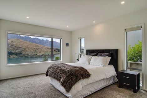 Photo of property in St Andrews Park, 44b Highview Terrace, Queenstown, 9300