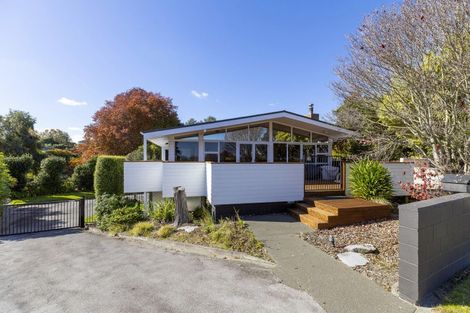 Photo of property in 12 Hilden Place, Hilltop, Taupo, 3330