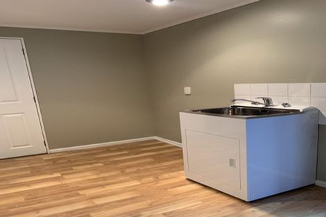 Photo of property in 9 Burrows Avenue, Karori, Wellington, 6012