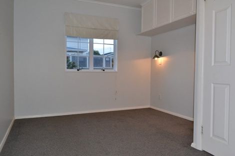Photo of property in 111 Seaview Road, Paraparaumu Beach, Paraparaumu, 5032