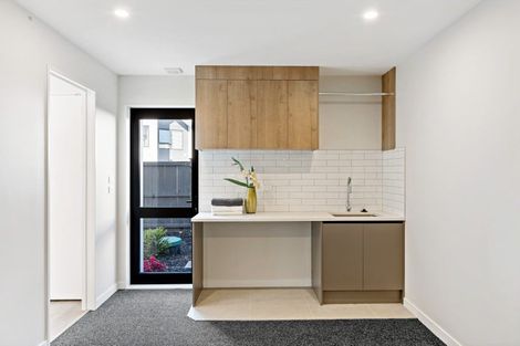 Photo of property in 10 Babos Avenue, Kumeu, 0810