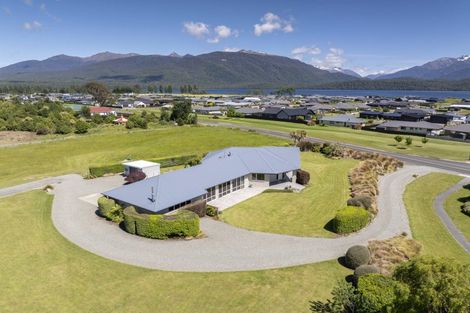 Photo of property in 120 Aparima Drive, Te Anau, 9600