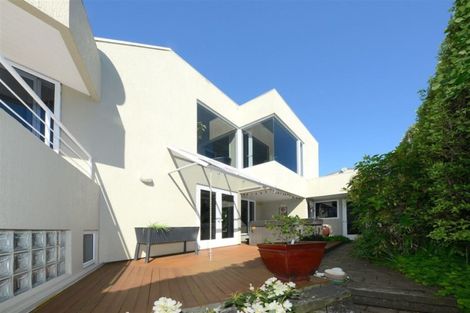 Photo of property in 2/11 Belleview Terrace, Mount Pleasant, Christchurch, 8081