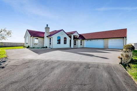 Photo of property in 270 Brown Road, Brixton, Waitara, 4382