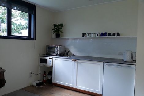 Photo of property in 261 Karaka Bay Road, Karaka Bays, Wellington, 6022