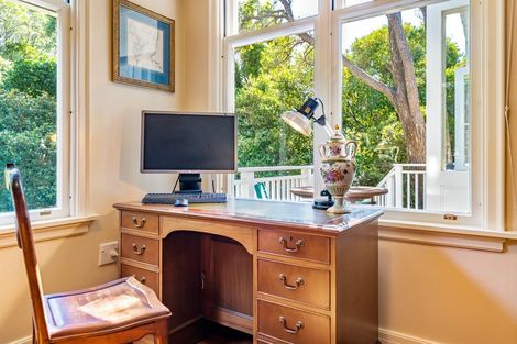 Photo of property in 22 Fitzroy Street, Wadestown, Wellington, 6012