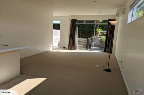 Photo of property in 31 Tiketike Way, Brooklyn, Wellington, 6021