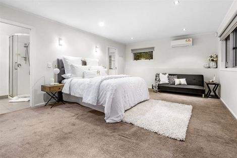 Photo of property in 46 Parr Terrace, Castor Bay, Auckland, 0620