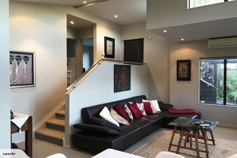 Photo of property in 46 Masterton Road, Rothesay Bay, Auckland, 0630
