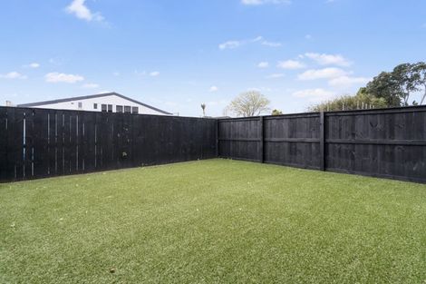 Photo of property in 1n/4045 Great North Road, Glen Eden, Auckland, 0602