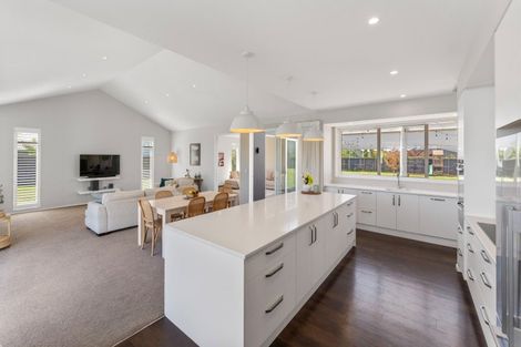 Photo of property in 10 Silver Peaks Drive, West Melton, 7618