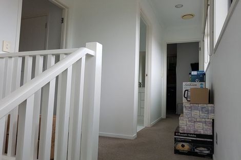 Photo of property in 28 Gibbston Crescent, Flat Bush, Auckland, 2016